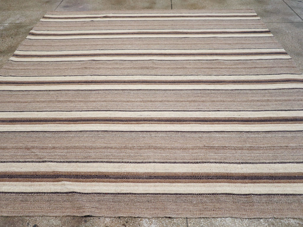 Contemporary Turkish Flatweave Kilim Square Room Size Carpet, No.30512 - Gsblank