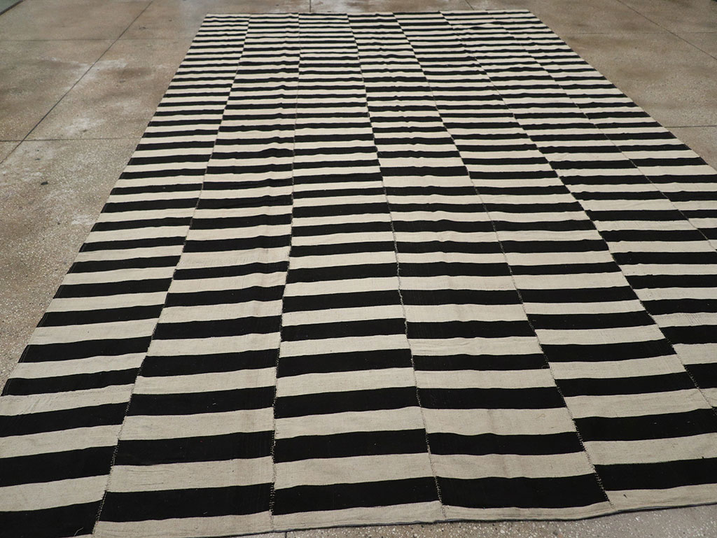 Modern Persian Flatweave Kilim Room Size Carpet, No.30517 - Gsblank