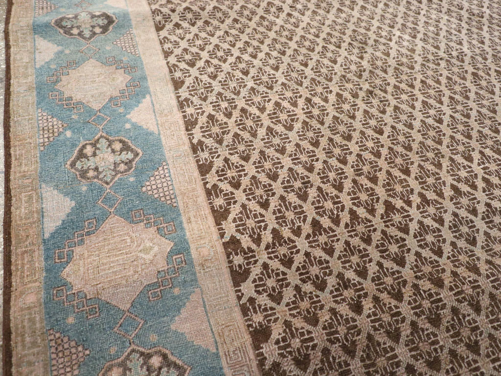 Antique Persian Serab Accent Carpet, No.30520 - Gsblank