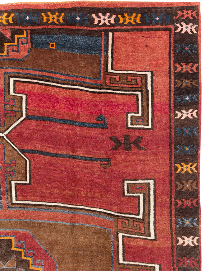 Vintage Turkish Anatolian Tribal Room Size Carpet, No.30550 - Gsblank
