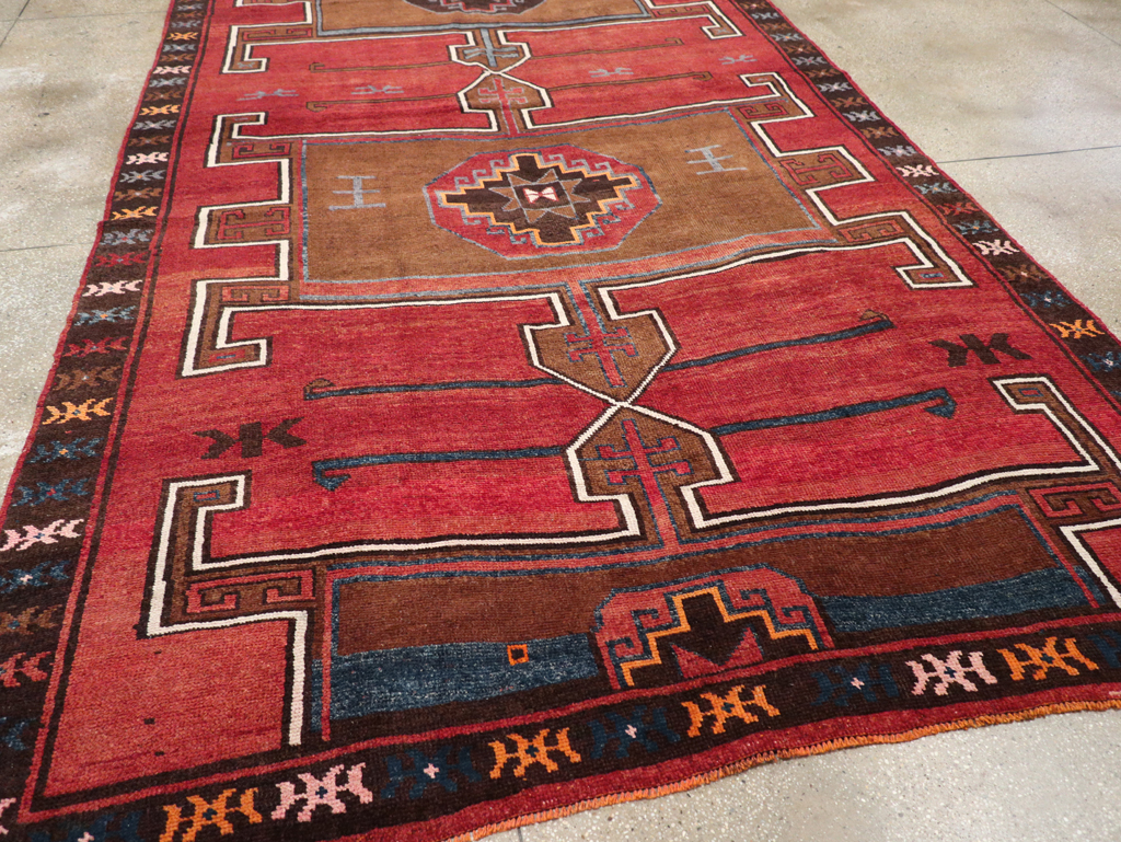 Vintage Turkish Anatolian Tribal Room Size Carpet, No.30550 - Gsblank