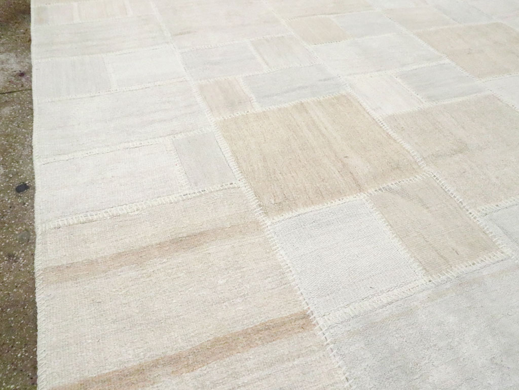 Modern Turkish Flatweave Kilim Room Size Carpet, No.30578 - Gsblank