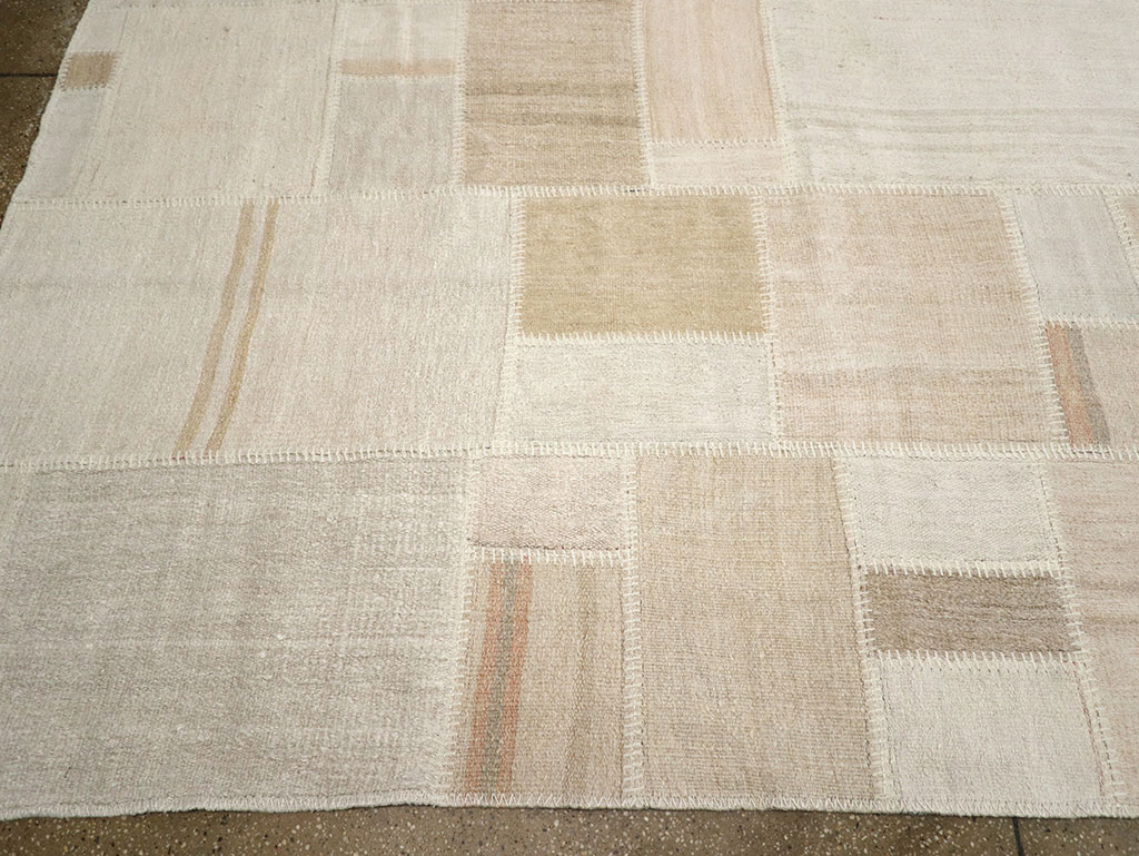 Modern Turkish Flatweave Kilim, No.30579 - Gsblank