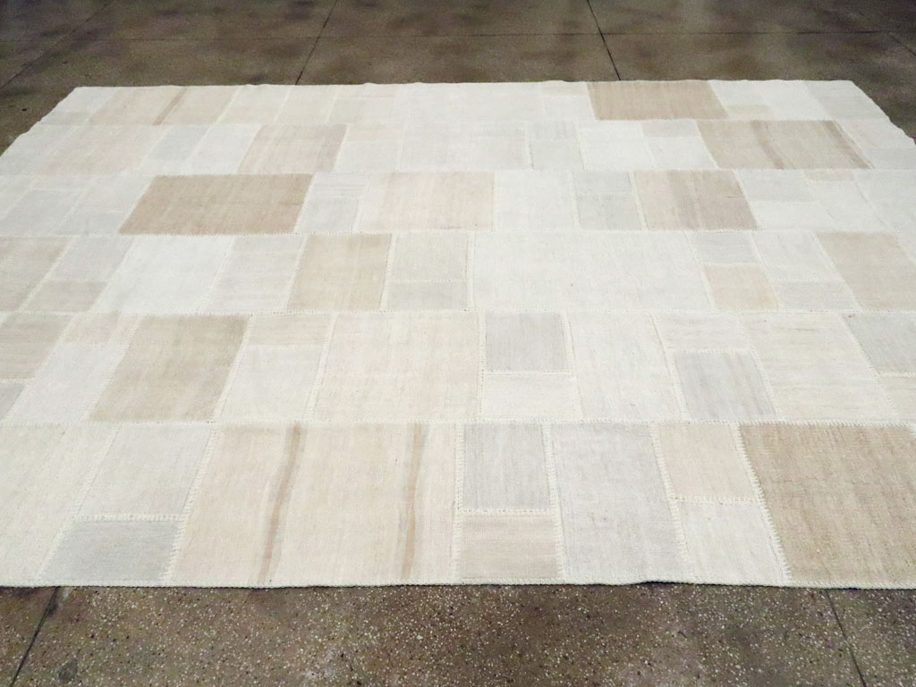 Modern Turkish Flatweave Kilim Room Size Carpet, No.30582 - Gsblank