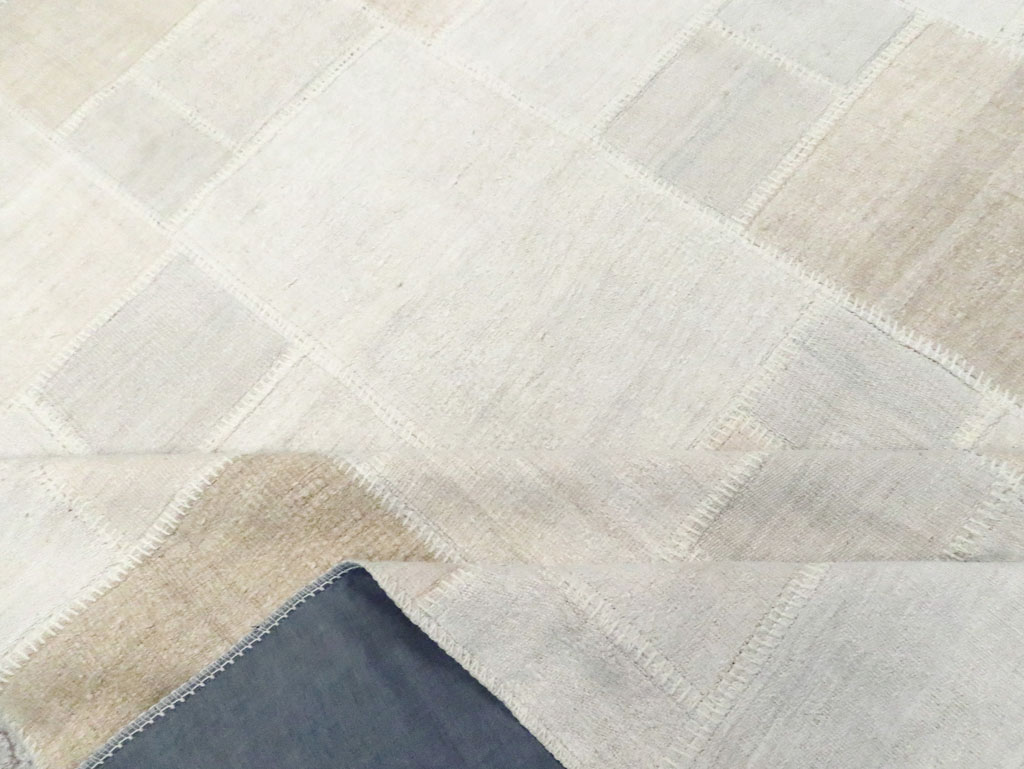 Modern Turkish Flatweave Kilim Room Size Carpet, No.30582 - Gsblank