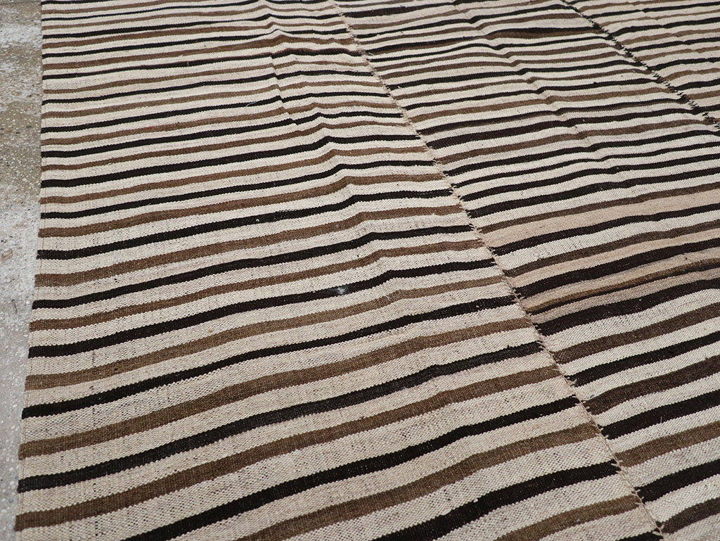 Vintage Persian Flatweave Kilim Room Size Carpet, No.30639 - Gsblank