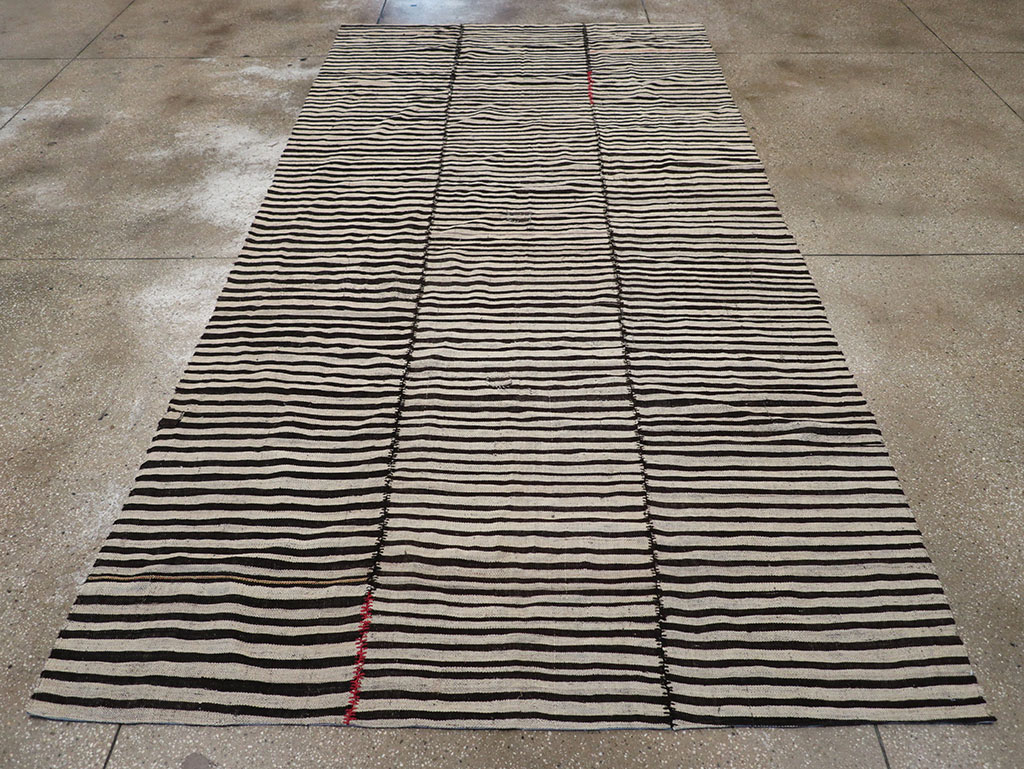 Vintage Persian Flatweave Kilim Gallery Carpet, No.30642 - Gsblank