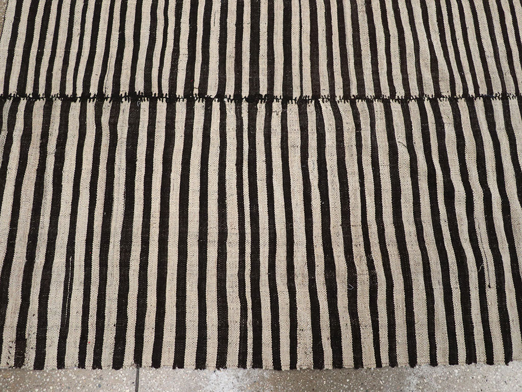 Vintage Persian Flatweave Kilim Gallery Carpet, No.30642 - Gsblank