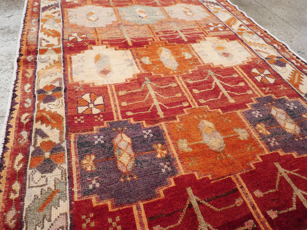 Vintage Persian Lori Gallery Rug, No.30664 - Gsblank