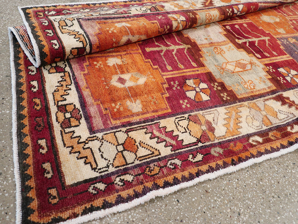 Vintage Persian Lori Gallery Rug, No.30664 - Gsblank