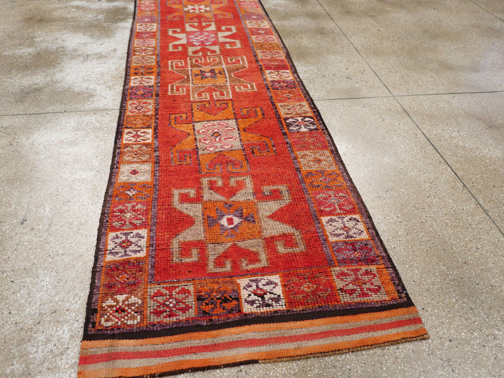 Vintage Turkish Anatolian Tribal Runner, No.30709 - Gsblank