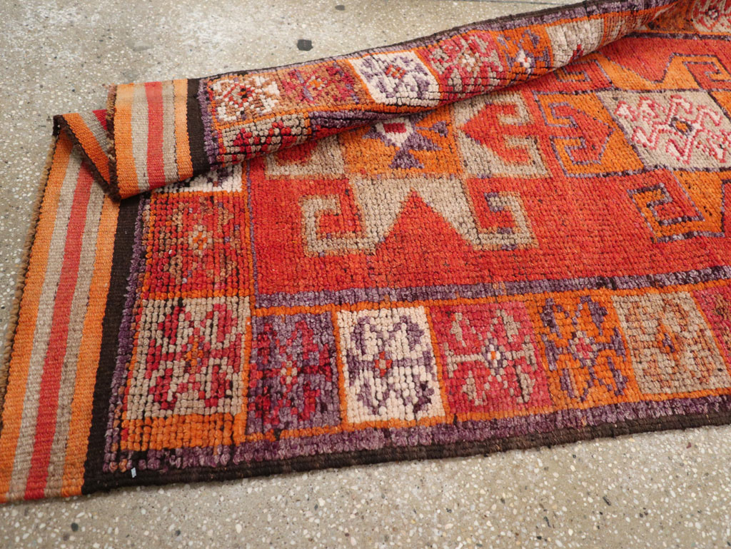Vintage Turkish Anatolian Tribal Runner, No.30709 - Gsblank