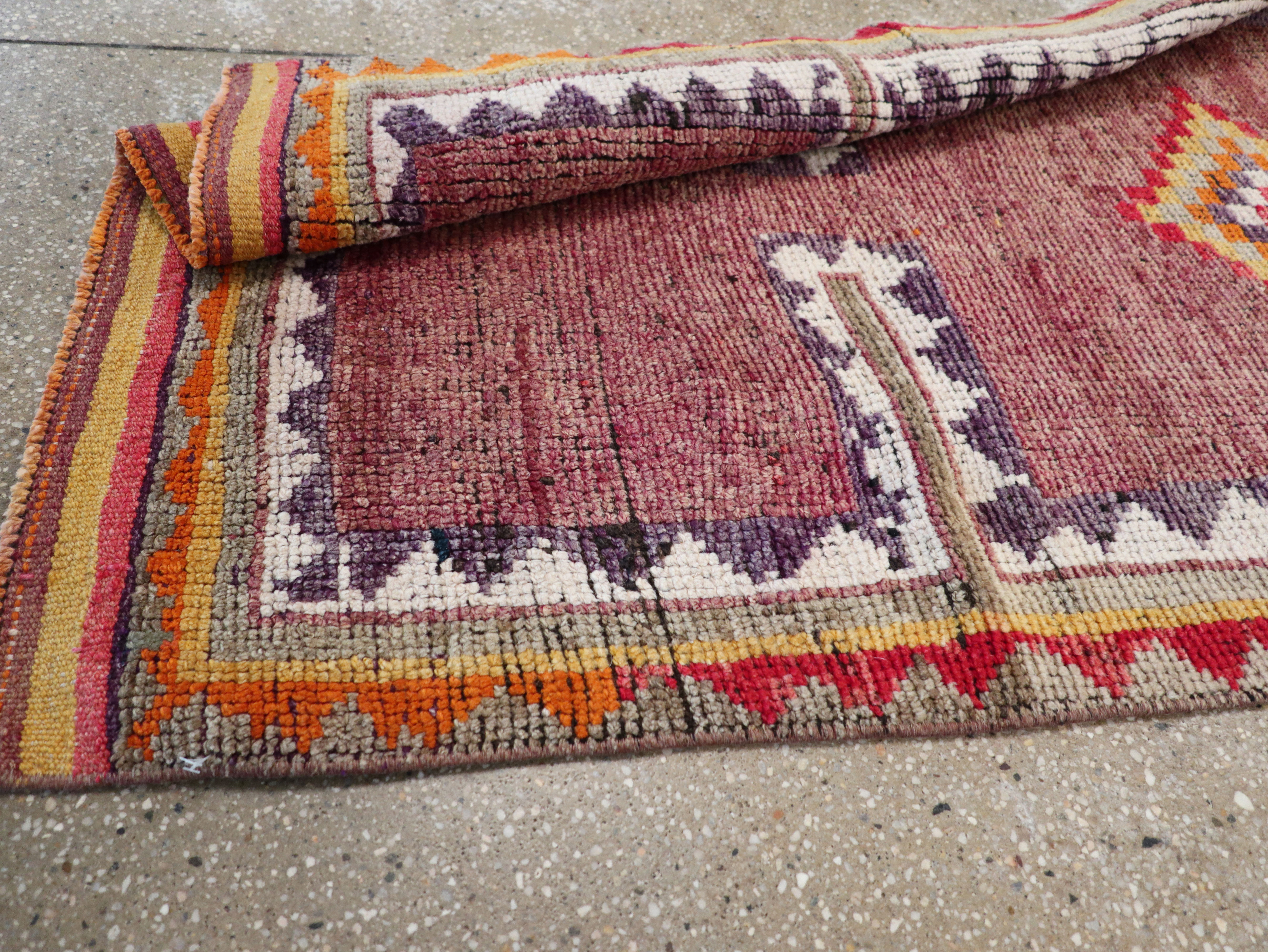 Vintage Turkish Anatolian Runner, No.30710 - Gsblank