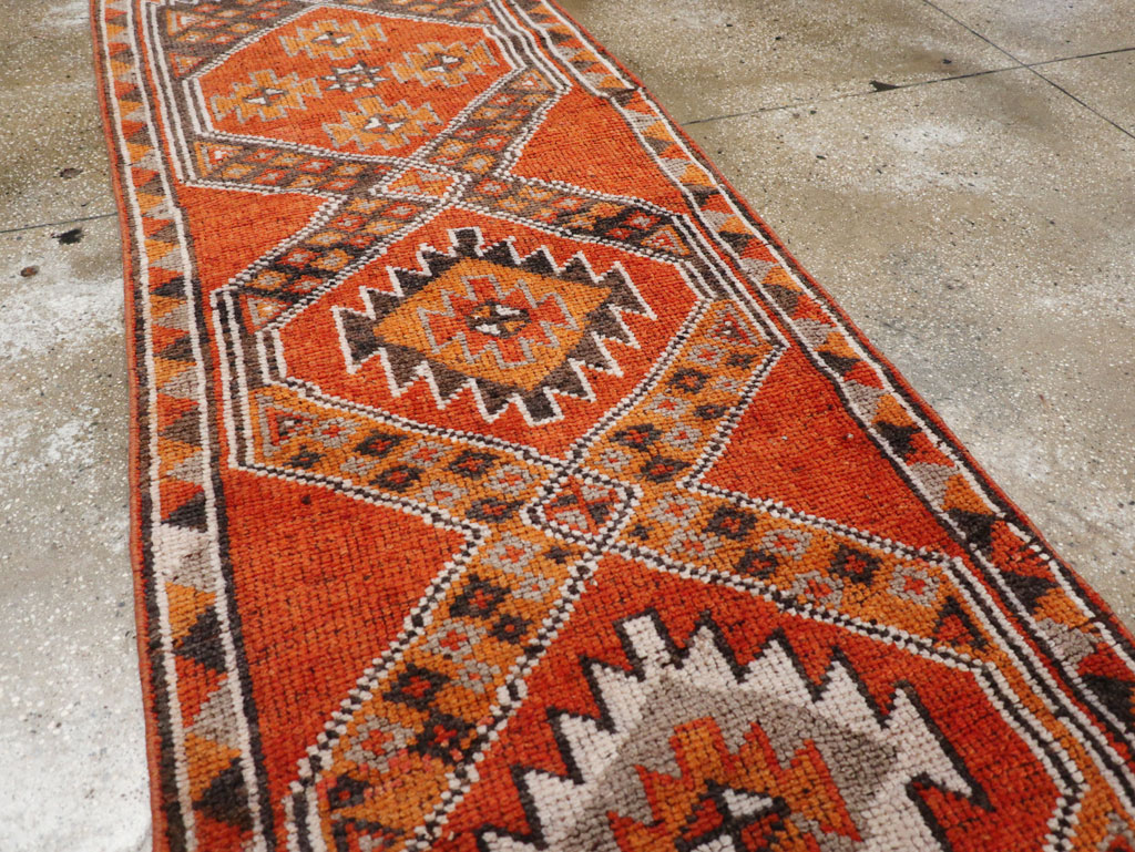 Vintage Turkish Anatolian Tribal Runner, No.30712 - Gsblank