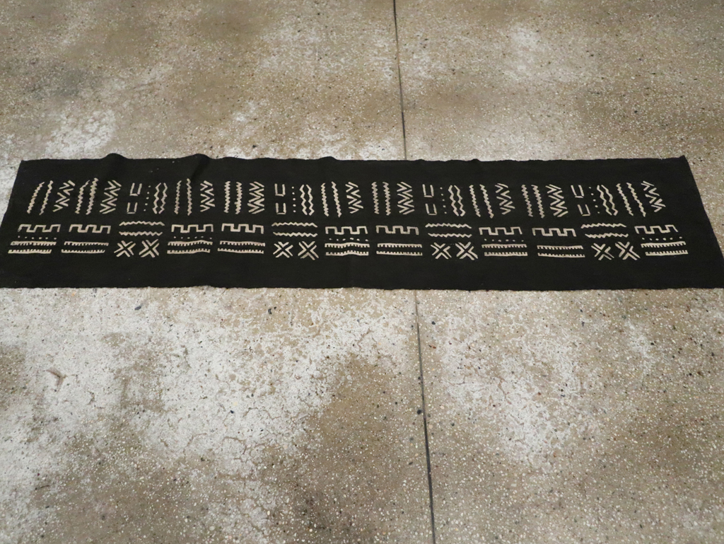Vintage Indonesian Textile Runner, No.30726 - Gsblank