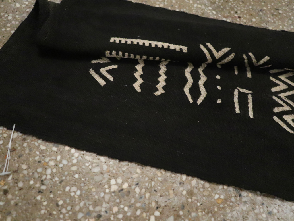 Vintage Indonesian Textile Runner, No.30726 - Gsblank