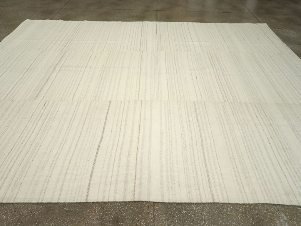 Modern Turkish Flatweave Room Size Carpet, No.30745 - Gsblank