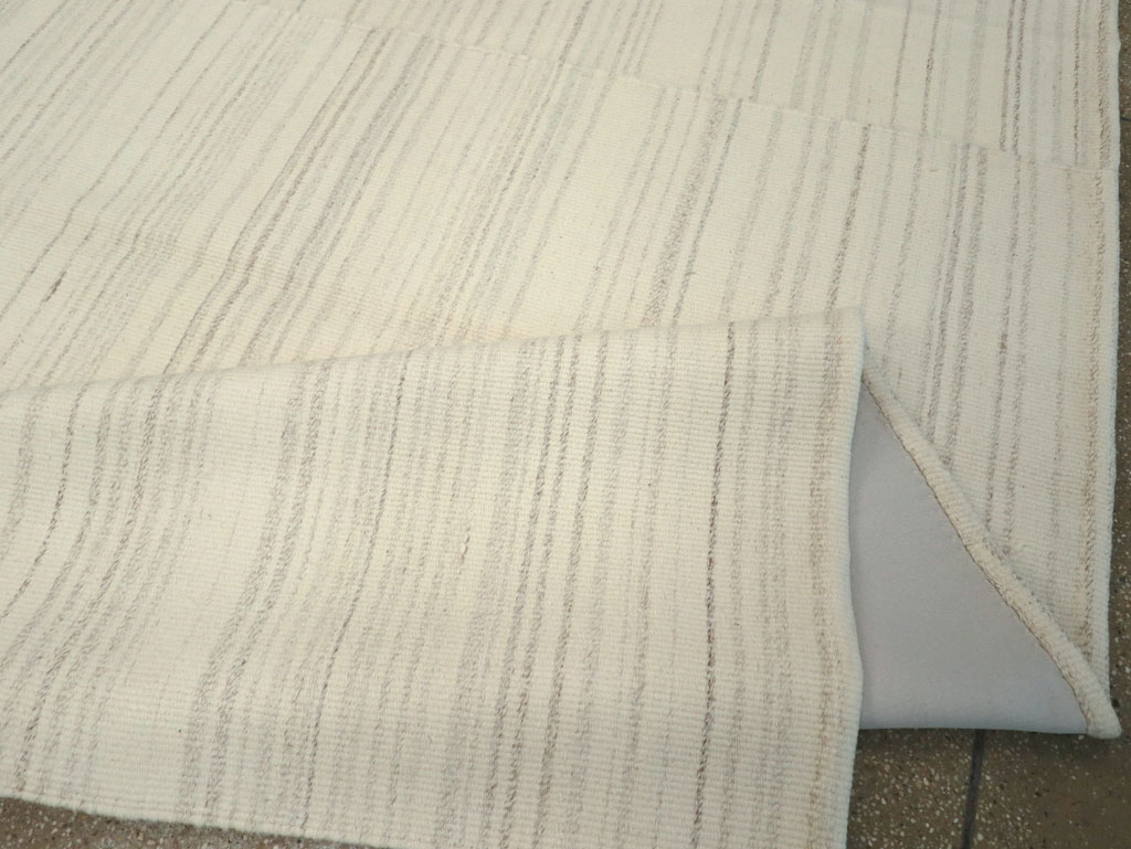 Modern Turkish Flatweave Room Size Carpet, No.30745 - Gsblank