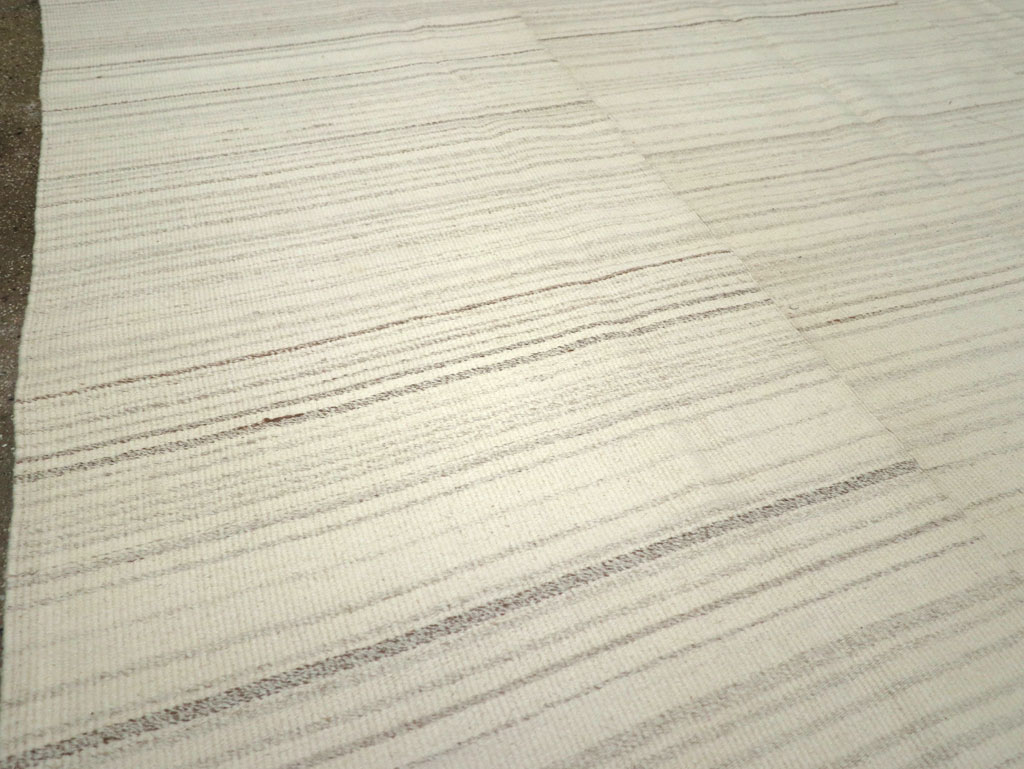 Modern Turkish Flatweave Room Size Carpet, No.30746 - Gsblank