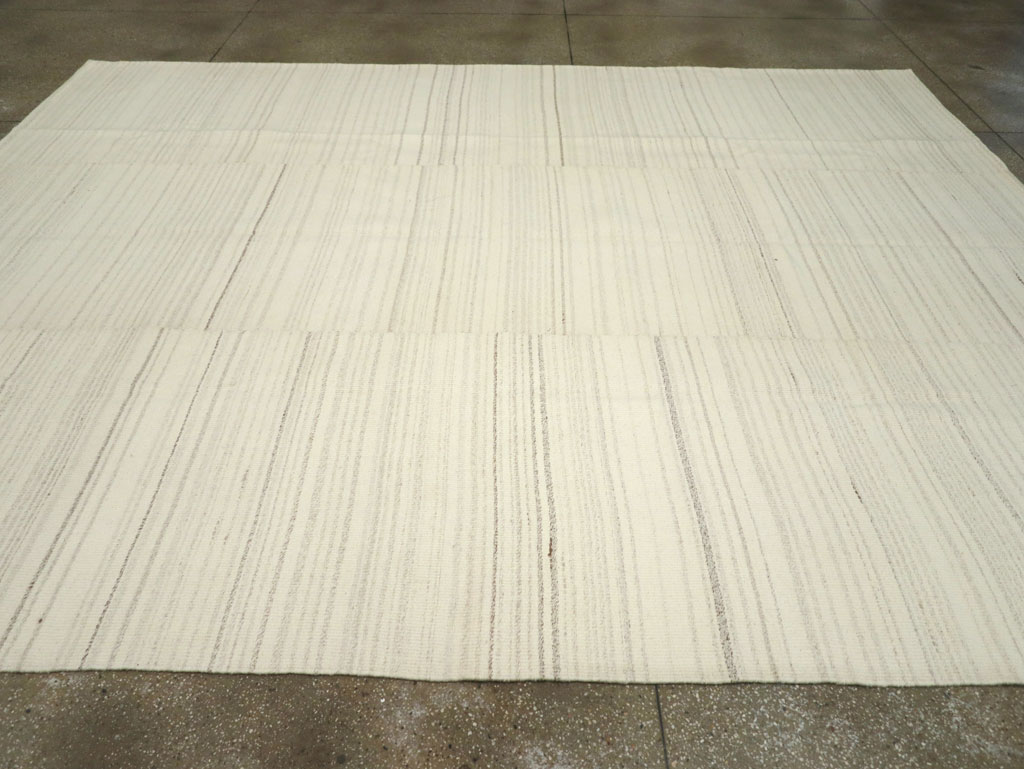 Modern Turkish Flatweave Room Size Carpet, No.30746 - Gsblank