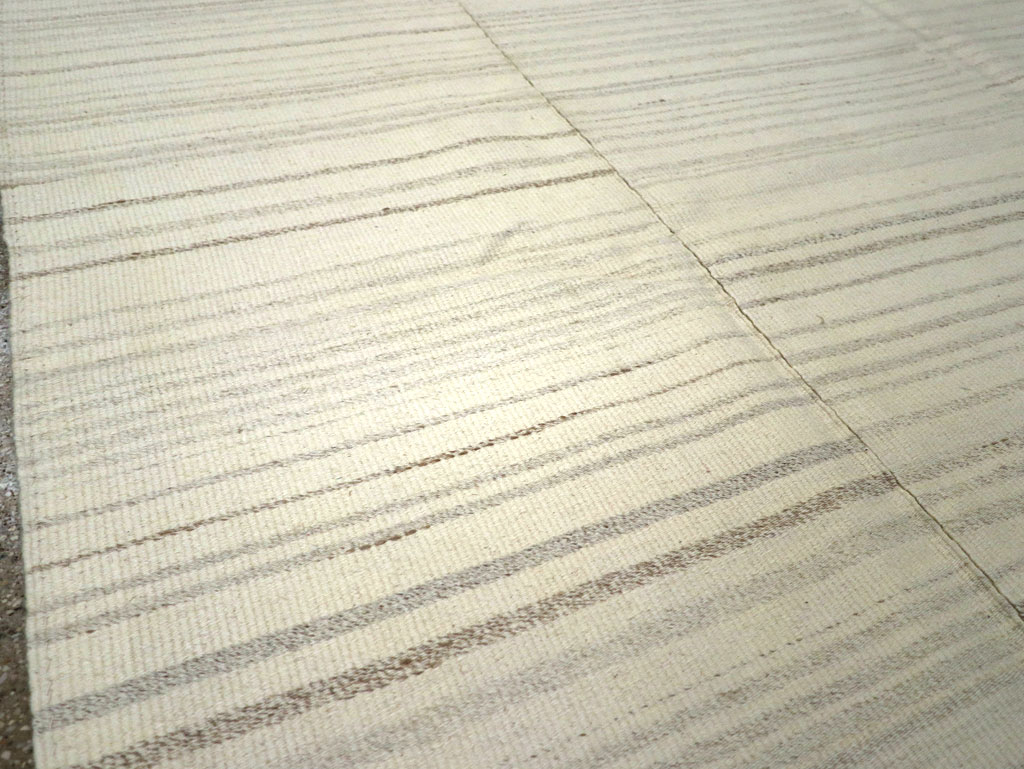 Modern Turkish Flatweave Small Room Size Carpet, No.30748 - Gsblank