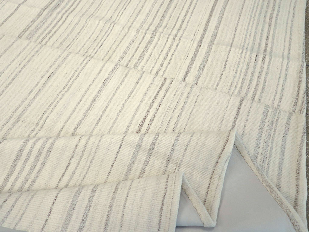 Modern Turkish Flatweave Room Size Carpet, No.30749 - Gsblank