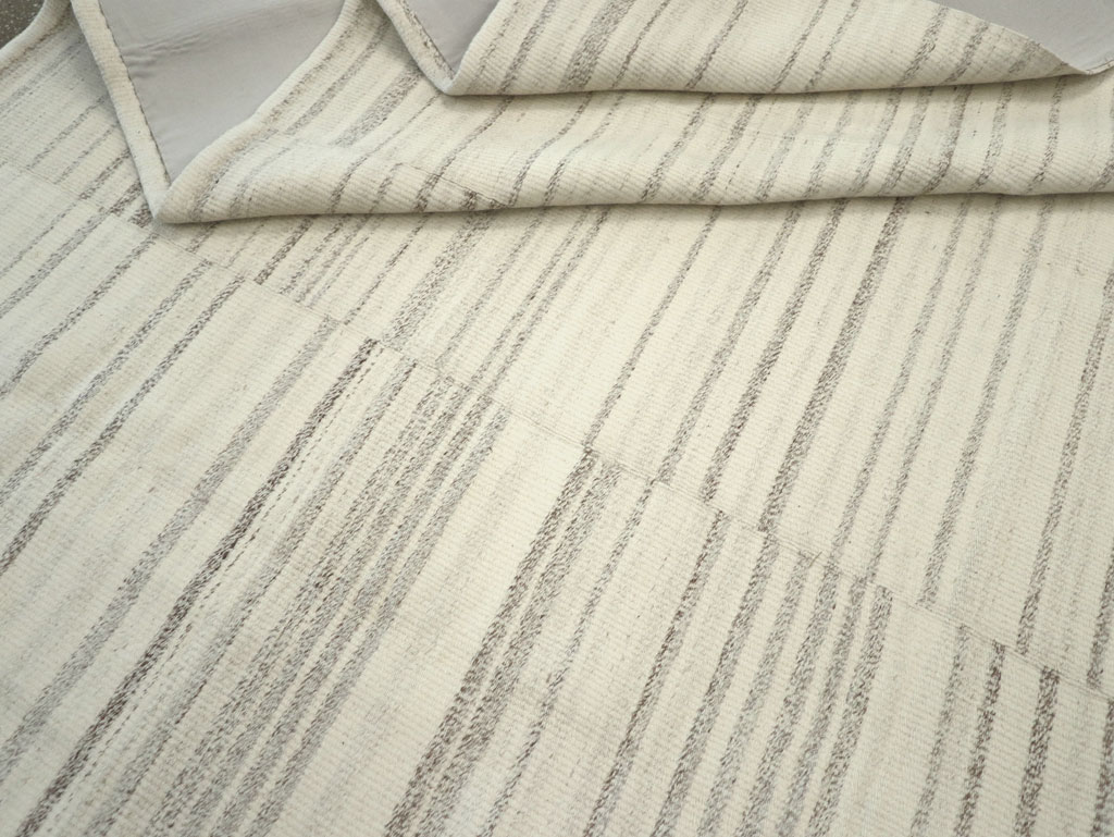 Modern Turkish Flatweave Room Size Carpet, No.30751 - Gsblank