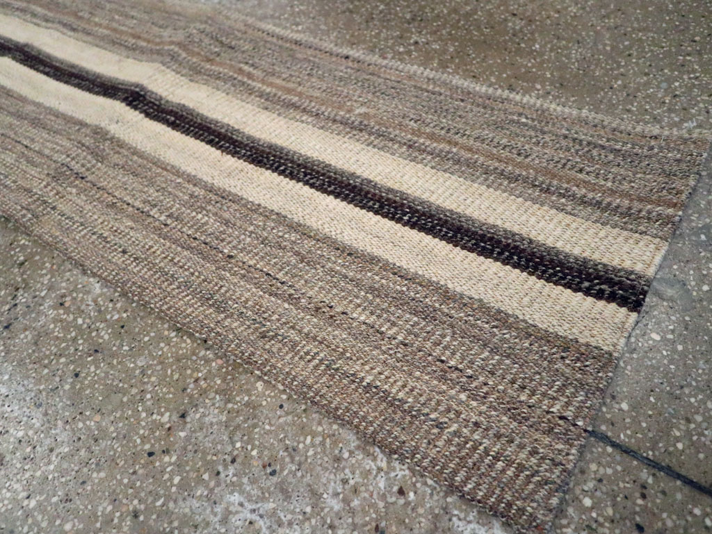 Modern Turkish Flatweave Kilim Runner, No.30769 - Gsblank
