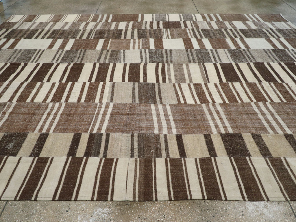 Modern Turkish Flatweave Room Size Carpet, No.30787 - Gsblank