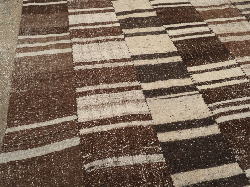 Modern Turkish Flatweave Room Size Carpet, No.30788 - Gsblank