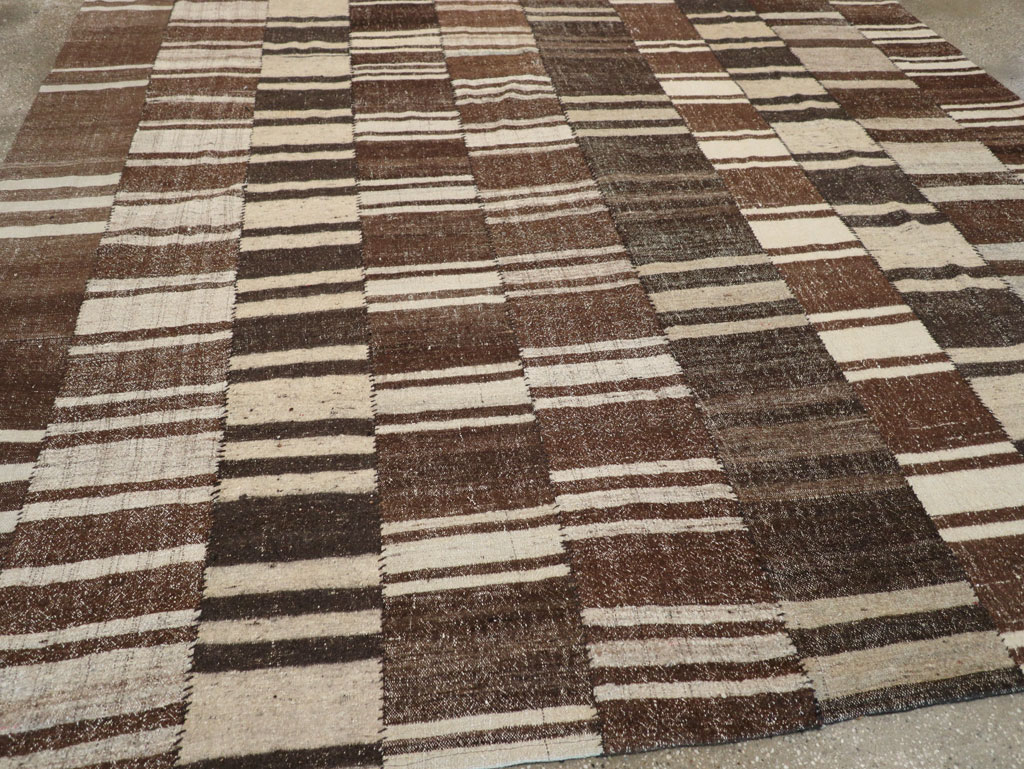Modern Turkish Flatweave Room Size Carpet, No.30788 - Gsblank