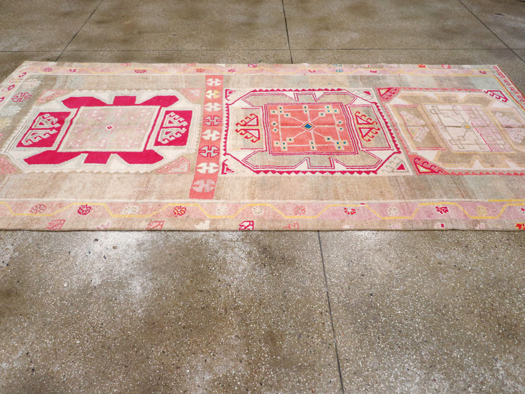 Vintage Turkish Anatolian Wide Gallery Runner, No.30799 - Gsblank