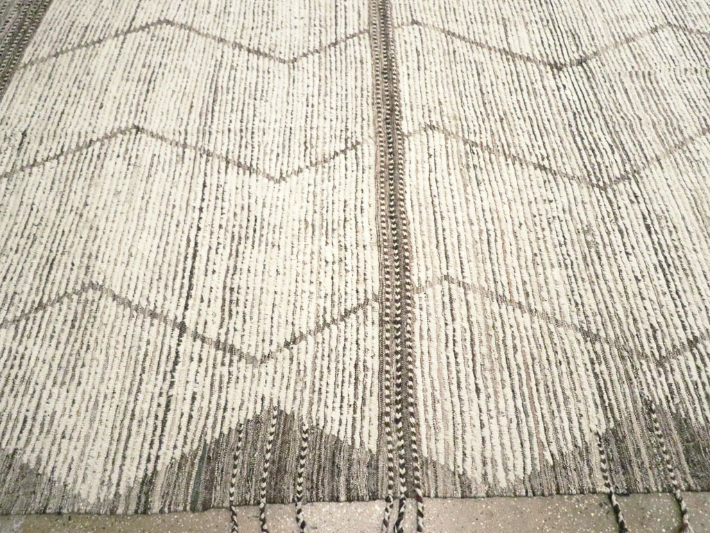 Moroccan Inspired Contemporary Turkish Large Room Size Carpet, No.30801 - Gsblank