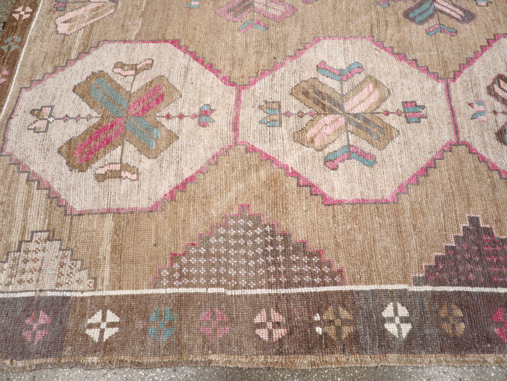 Vintage Turkish Anatolian Room Size Carpet, No.30816 - Gsblank
