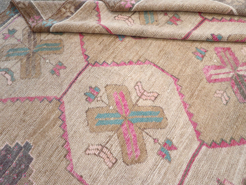 Vintage Turkish Anatolian Room Size Carpet, No.30816 - Gsblank