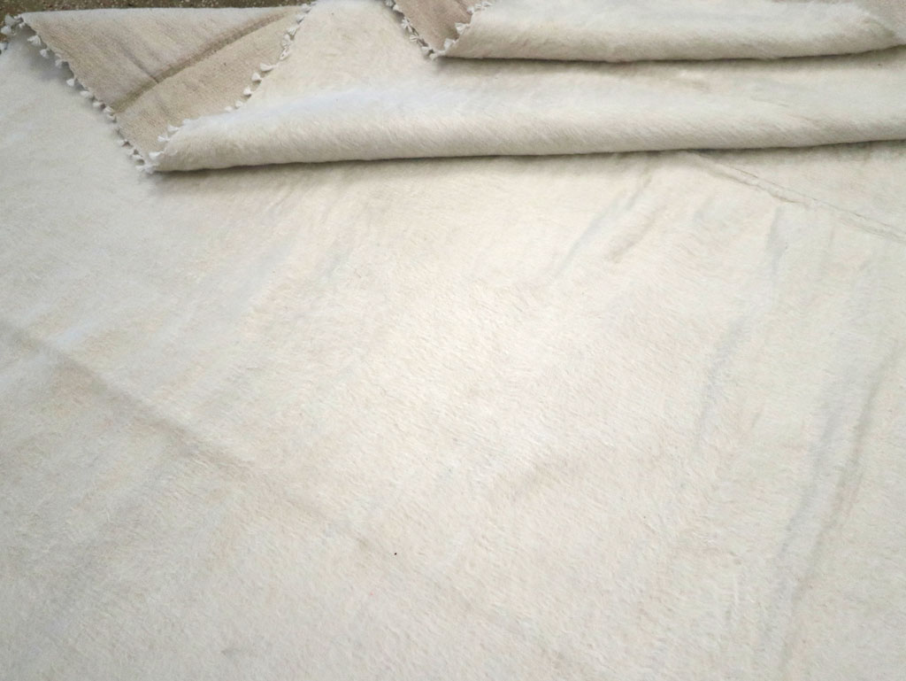 Contemporary Turkish Mohair Room Size Carpet, No.30822 - Gsblank