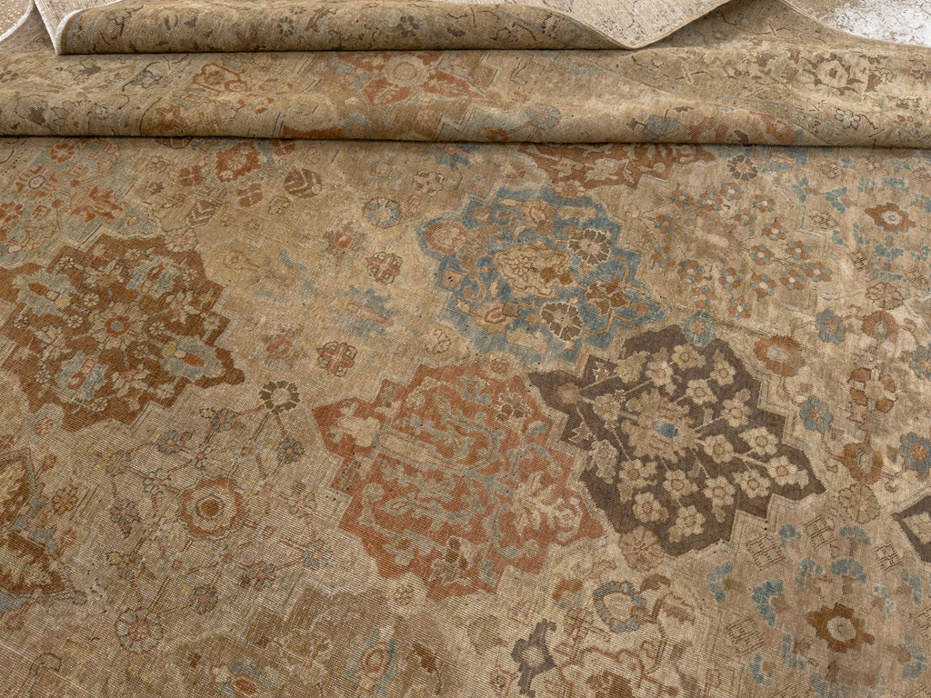 Antique Persian Tabriz Room Size Carpet, No.30840 - Gsblank