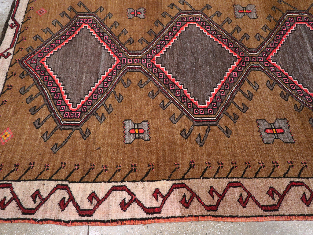 Vintage Turkish Anatolian Tribal Room Size Carpet, No.30851 - Gsblank