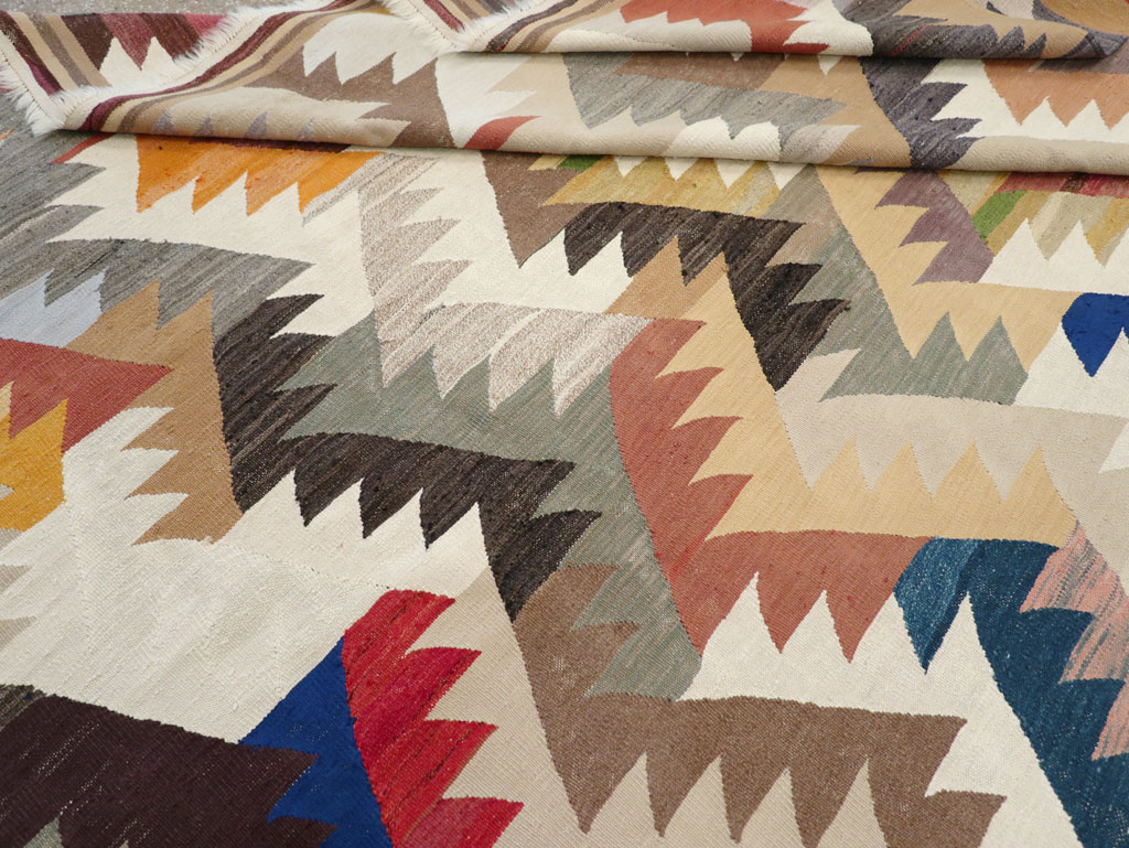 Contemporary Turkish Flatweave Kilim Room Size Carpet, No.30862 - Gsblank