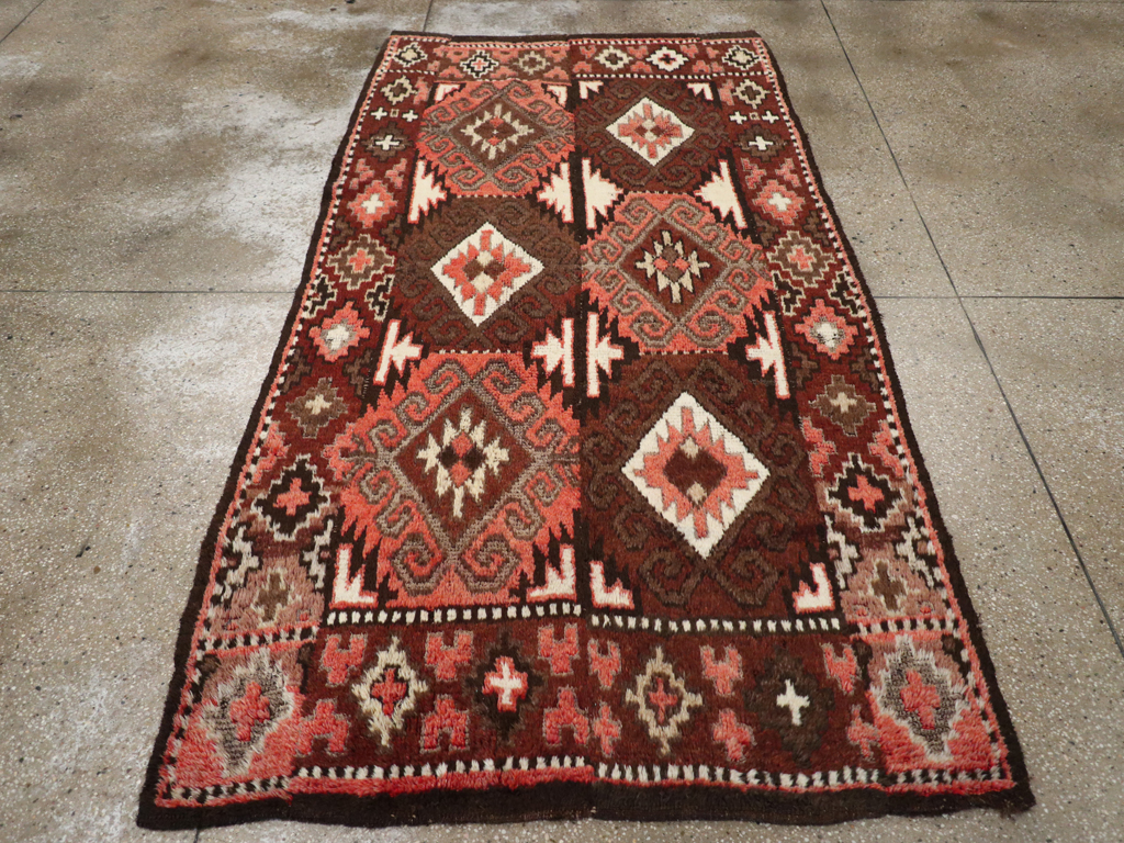 Vintage Central Asian Turkoman Gallery Rug, No.30878 - Gsblank