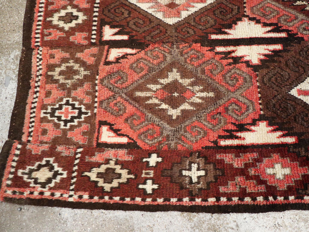 Vintage Central Asian Turkoman Gallery Rug, No.30878 - Gsblank