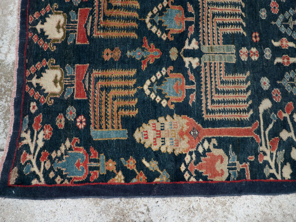 Antique Persian Sultanabad Rug, No.30879 - Gsblank