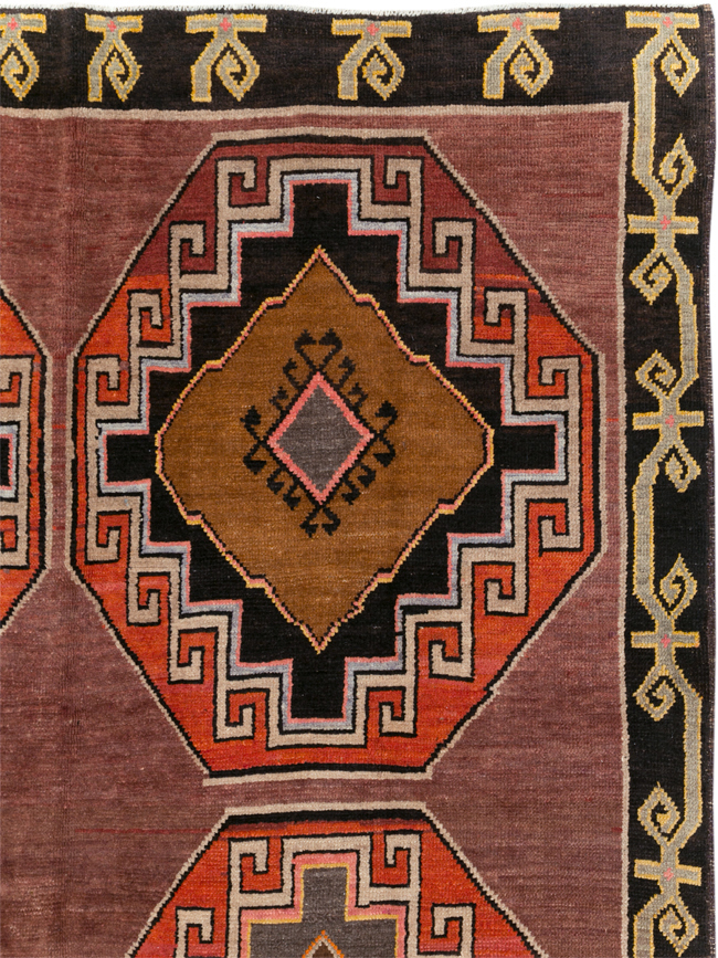 Vintage Turkish Anatolian Tribal Room Size Carpet, No.30907 - Gsblank