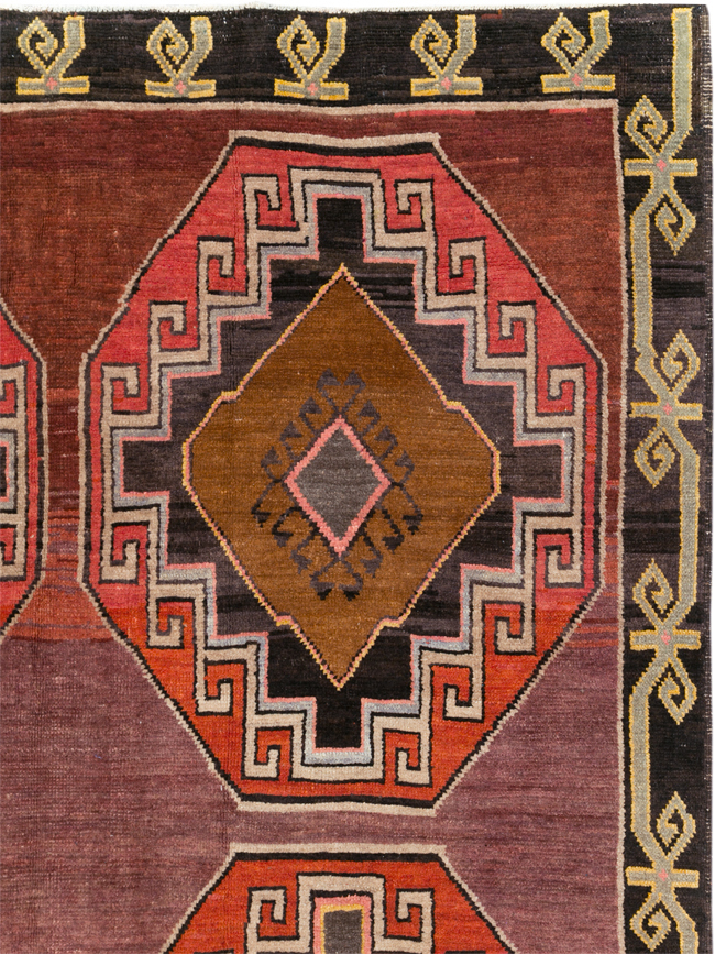 Vintage Turkish Anatolian Tribal Room Size Carpet, No.30907 - Gsblank