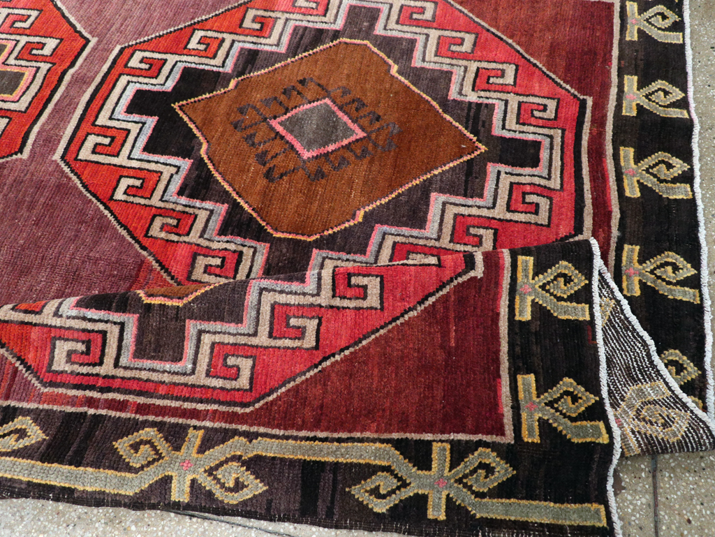 Vintage Turkish Anatolian Tribal Room Size Carpet, No.30907 - Gsblank