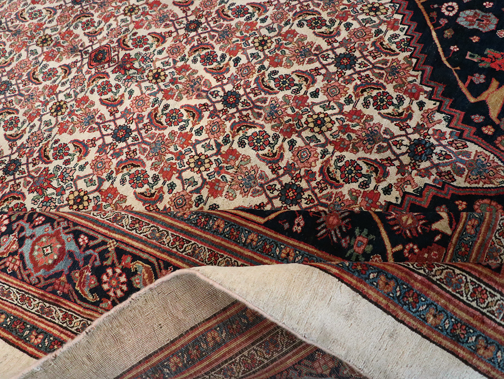 Antique Persian Bidjar Accent Carpet, No.30911 - Gsblank