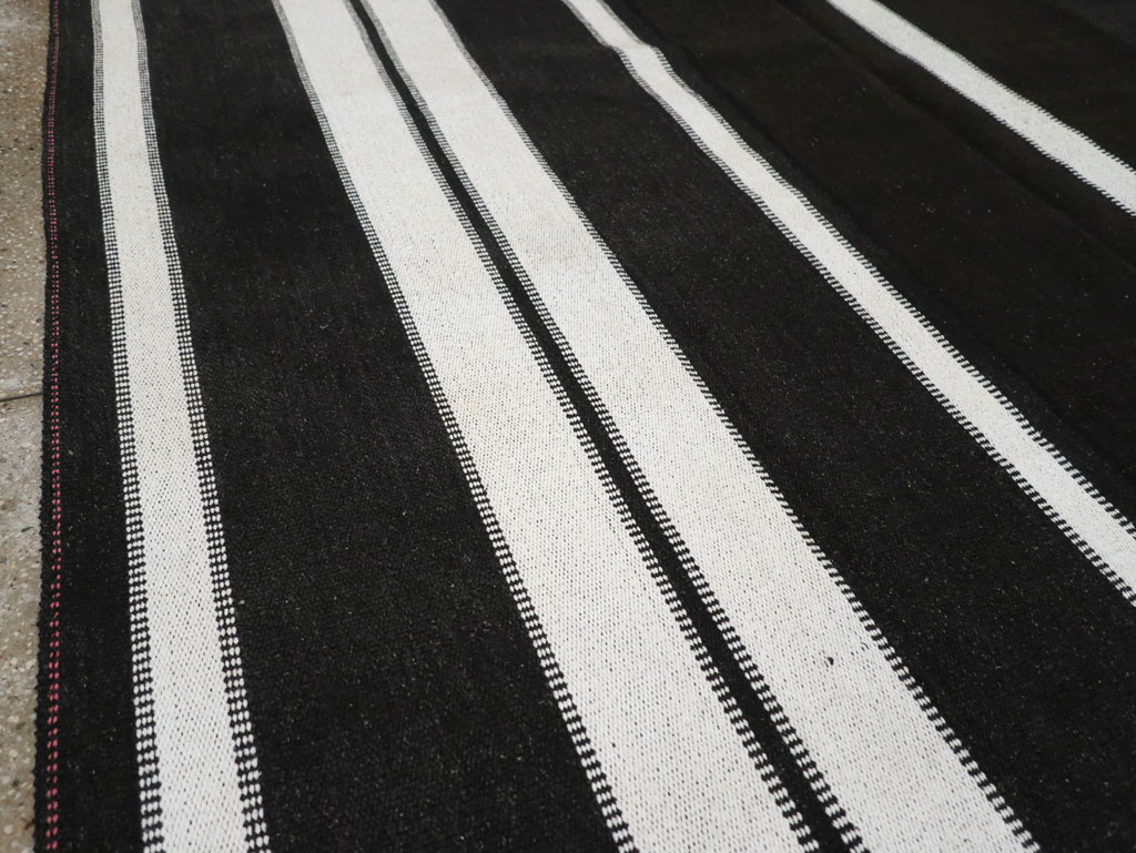 Modern Turkish Flatweave Kilim Large Room Size Carpet, No.30915 - Gsblank