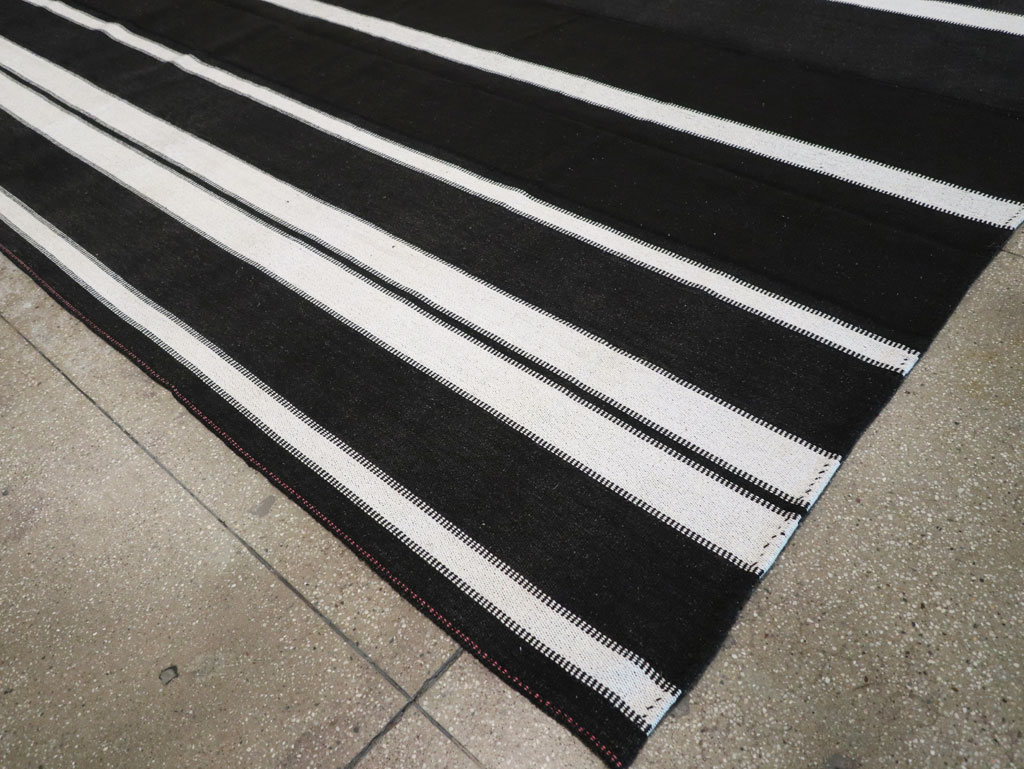 Modern Turkish Flatweave Kilim Large Room Size Carpet, No.30915 - Gsblank