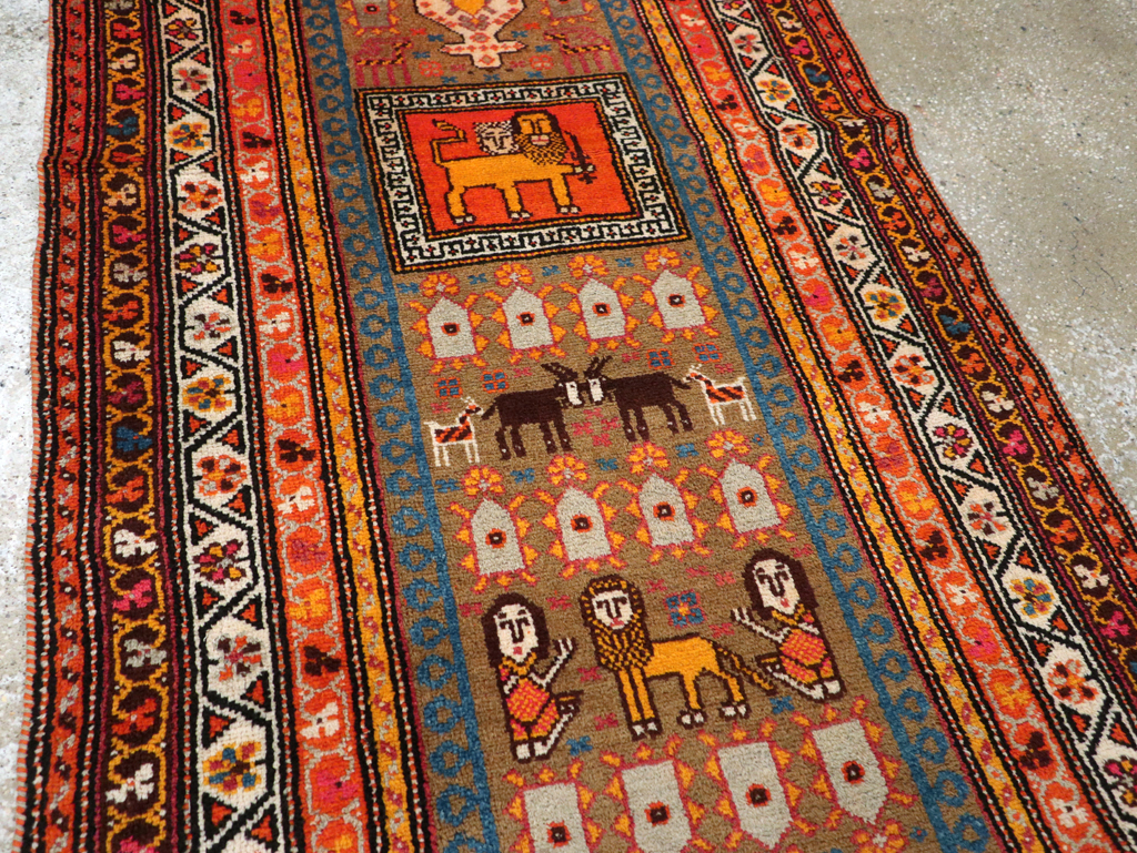 Vintage Anatolian Pictorial Rug, No.30928 - Gsblank