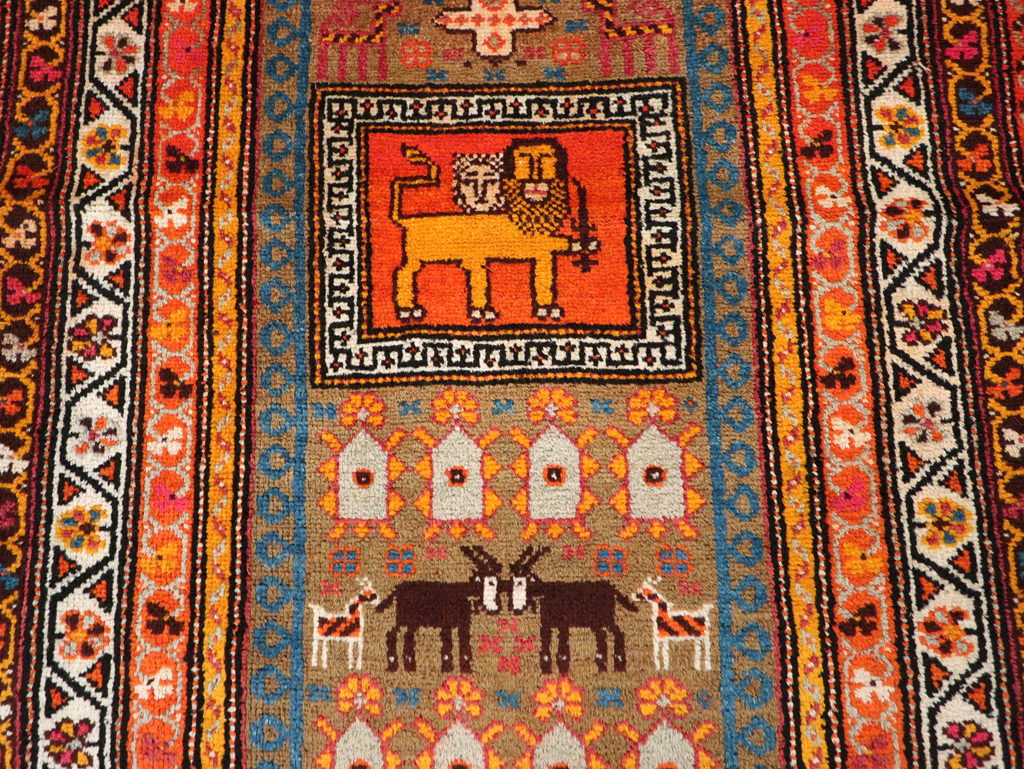 Vintage Anatolian Pictorial Rug, No.30928 - Gsblank